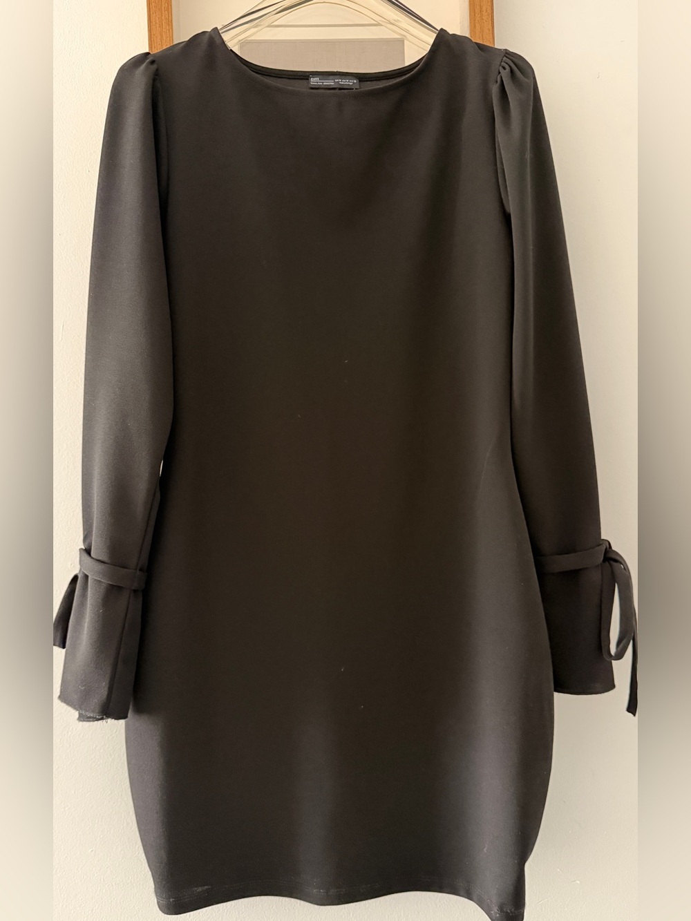 Zara Black Long Sleeve Tie Cuff Shift Dress